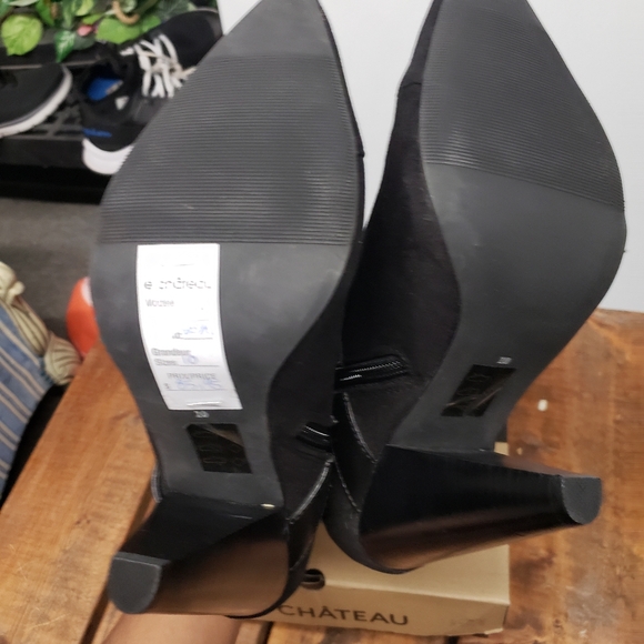 Le chateau Sandals  NEW size 10 - Picture 6 of 8